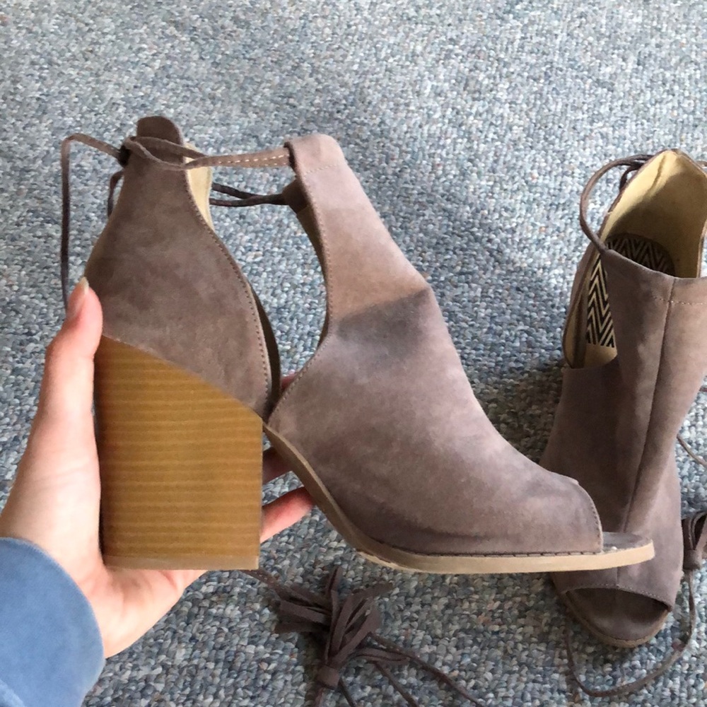 Open-Toe Wrap Heels